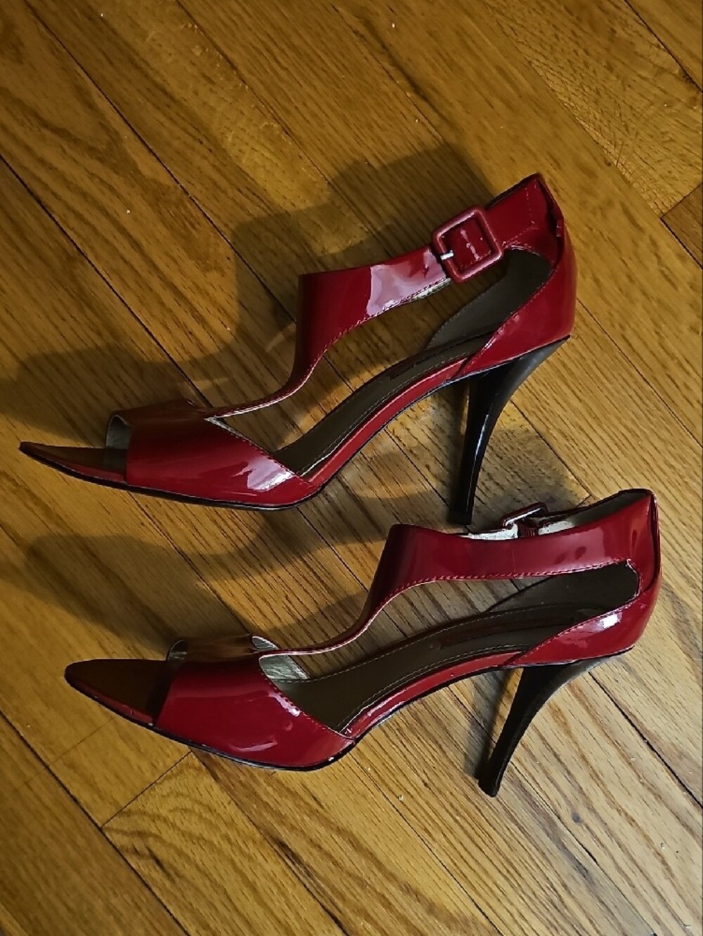 Bandolino Red Patent T-Strap Open-Toe Heels